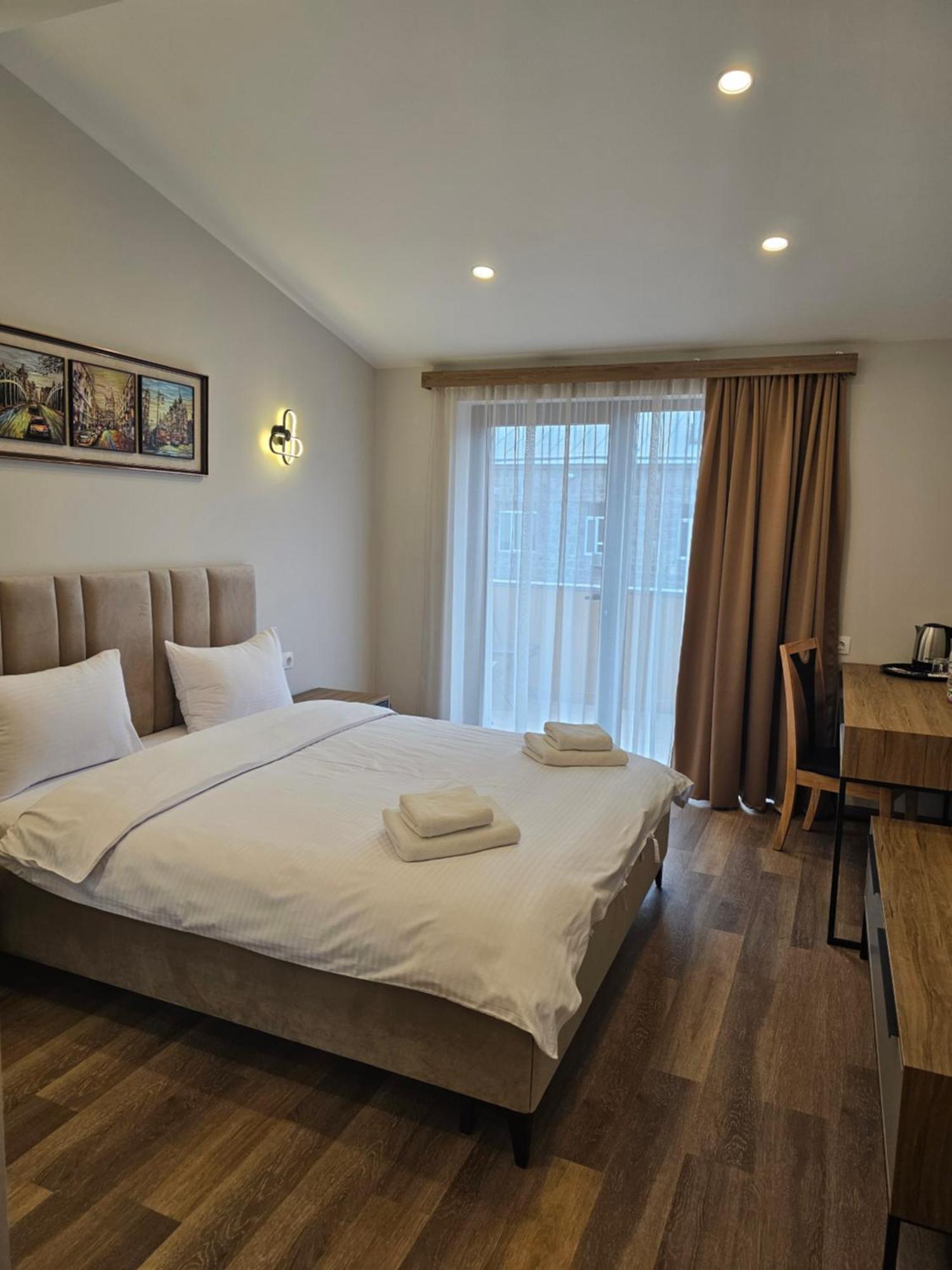 Hotel Avenue 30 Jereván Kültér fotó