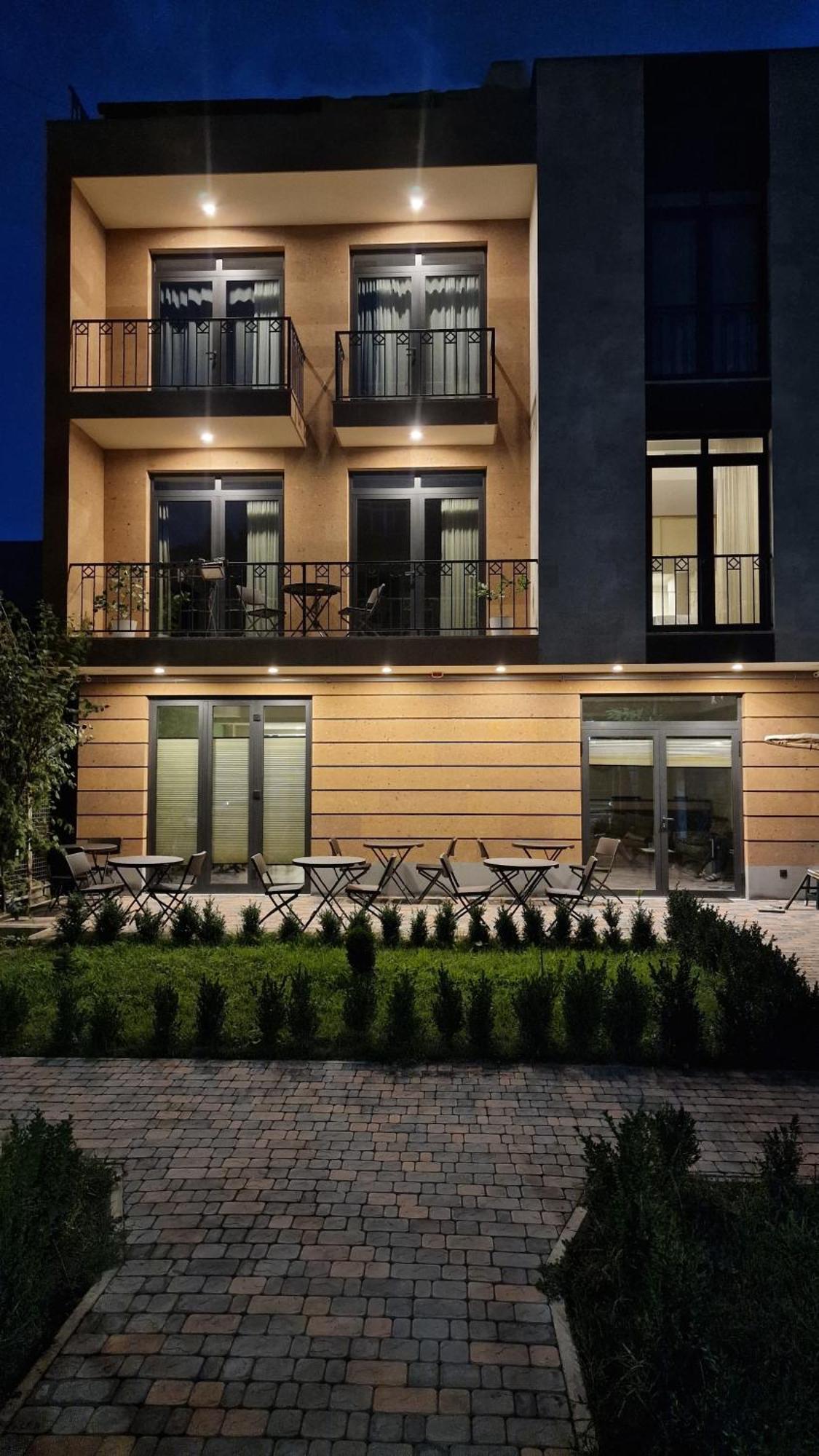 Hotel Avenue 30 Jereván Kültér fotó